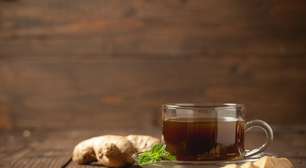 8 chás que ajudam a desinchar e perder peso naturalmente
