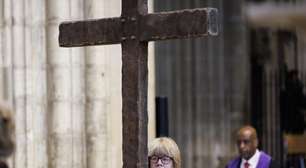 Papa recebe 1ª mulher a liderar Igreja Anglicana e faz apelo por união