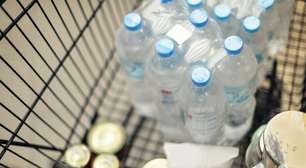 Espanha vai exigir que bares e restaurantes cobrem taxa adicional por garrafas e latas vendidas