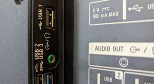 Quem tem uma porta USB livre na TV tem um tesouro: 5 funções pouco conhecidas que são essenciais