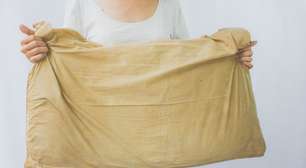 Travesseiro amarelado: você deve lavar ou jogar fora? A resposta pode te surpreender