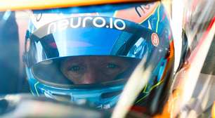 Indy 500: Colisão com passarinho espalha sujeira no cockpit de Romain Grosjean