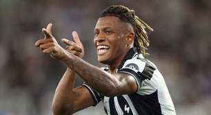 Flamengo pode entrar na briga por Danilo, do Botafogo