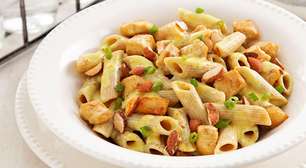 Penne cremoso com frango ao curry: prato indiano cheio de sabor