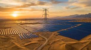China está criando desertos solares com um objetivo: transformar áreas improdutivas em potência energética