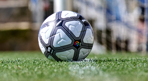 Aos 70 anos, goleiro voltará aos gramados e fará jogo oficial na Espanha; entenda