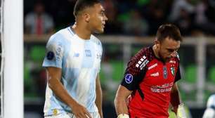 Carlos Vinícius desabafa após pênaltis perdidos: "Noite difícil"
