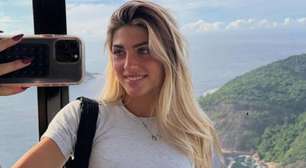 Filha de Eduardo Moscovis, modelo surge com body de renda em novo ensaio