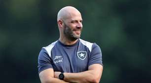 Botafogo mira contratar goleiro e zagueiro na próxima janela