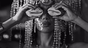 Shakira está no clipe de "CHOKA CHOKA" da Anitta: veja teaser