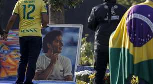 Fórmula 1 homenageia Ayrton Senna: 'Sempre em nossos pensamentos'