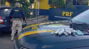 Dupla é presa com skunk e haxixe em um veículo em Eldorado do Sul