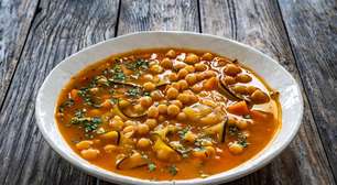 8 sopas ricas em proteínas para o almoço