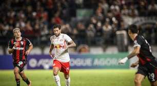 Com um a menos, Bragantino sofre gol nos acréscimos e perde para o River Plate