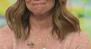 Emoção! Apresentadora chora ao falar que está com câncer de mama