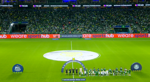Santos atrasa em chegada a estádio e gera cena inusitada no início do clássico contra o Palmeiras