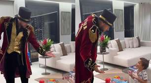 Neymar vira 'mágico' e protagoniza momento fofo com filha Mavie; veja