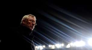 Sir Alex Ferguson é levado ao hospital antes de clássico entre United e Liverpool