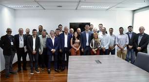 Douglas Ruas recebe prefeitos do interior para debater apoio financeiro após temporais