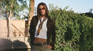 Sasha leva lenço e 3 looks descomplicados em mala de viagem para Los Angeles