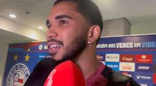 Goleiro do Vitória reage a pedido da torcida para bater pênalti: "Deixa para quem sabe"