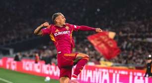 Wesley marca, Roma goleia a Fiorentina e ainda sonha com Champions