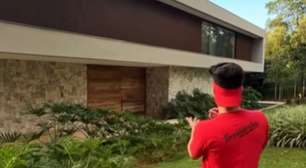 Famoso abre as portas de nova mansão avaliada em R$ 10 milhões; veja o vídeo