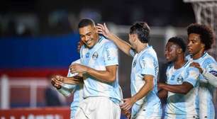 Grêmio vence Deportivo Riestra fora e assume liderança na Sul-Americana