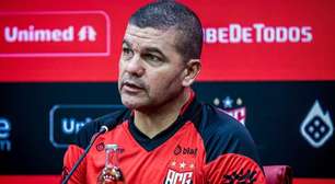 Ex-Atlético-GO, Umberto Louzer pode assumir rival durante Série B