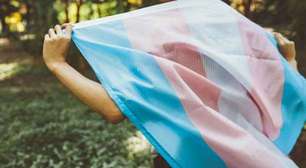 Mulher trans denuncia agressão em condomínio de Salvador após revelar transição