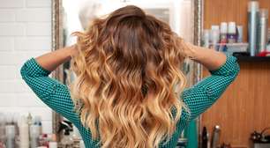 Mega hair com técnica adaptada devolve autoestima a mulheres
