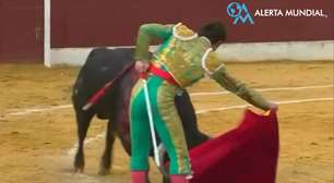Ataque brutal: Toureiro é chifrado durante evento na Espanha