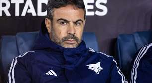 Artur Jorge opina sobre expulsão e elogia postura do Cruzeiro no Chile