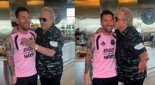 Messi realiza sonho de conhecer Carlos Villagrán, o Quico de 'Chaves'; veja o encontro