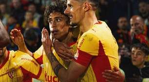Lens vence Nantes, garante vaga na Champions e segue vivo na briga pelo título francês