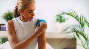 'Ombro congelado' está ligado à menopausa? Estudos indicam que sim