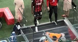 Vídeo: goleiro do Milan sofre queda em escada após jogo contra a Juventus