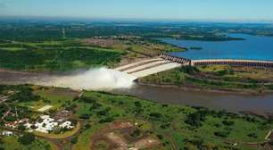 Nem usinas nucleares, nem petróleo: a megaestrutura bizarra construída pelo Brasil e Paraguai já foi a maior barragem do mundo e entrou para o Guinness ao gerar a maior quantidade de energia limpa de toda a história