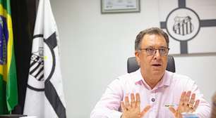 Torcedor causa confusão ao cobrar a Marcelo Teixeira em universidade do presidente do Santos