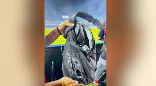 Equipe da ESPN Brasil é atingida por fogos em Medellín e Flamengo; mochila de cinegrafista pega fogo