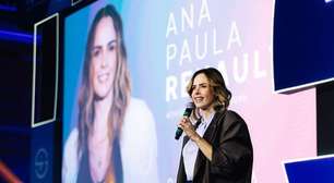 Ana Paula Renault chega a evento de helicóptero e recebe tratamento de popstar