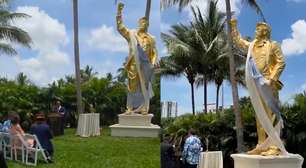 Estátua de ouro de Trump é inaugurada nos EUA em cerimônia liderada por pastor