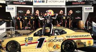 NASCAR O'Reilly: Connor Zilisch vence em Watkins Glen após ultrapassagem na última curva