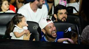 Neymar fecha circo para família e dança durante apresentação; veja imagens