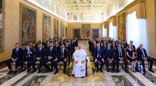 Papa recebe elenco da Inter e pede que jogadores sejam 'modelos' para jovens