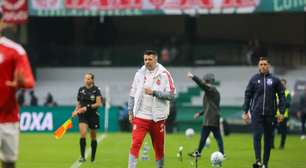 Pezzolano comemora empate em Curitiba