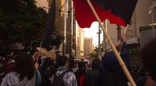 PM dispersa com violência ato de estudantes da USP, Unesp e Unicamp