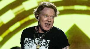 Axl Rose solta palavra em português durante show do Guns N' Roses nos EUA