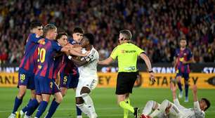 Jogador do Barcelona abre o jogo sobre discussão com Vini Jr. no El Clásico: "Mandei ele calar a boca"