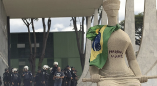 'Débora do batom' recorre contra decisão de Moraes que suspendeu aplicação da dosimetria